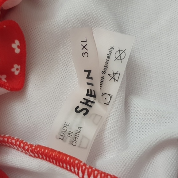 Shein red polka dot 2 piece swim suit - Picture 5 of 9